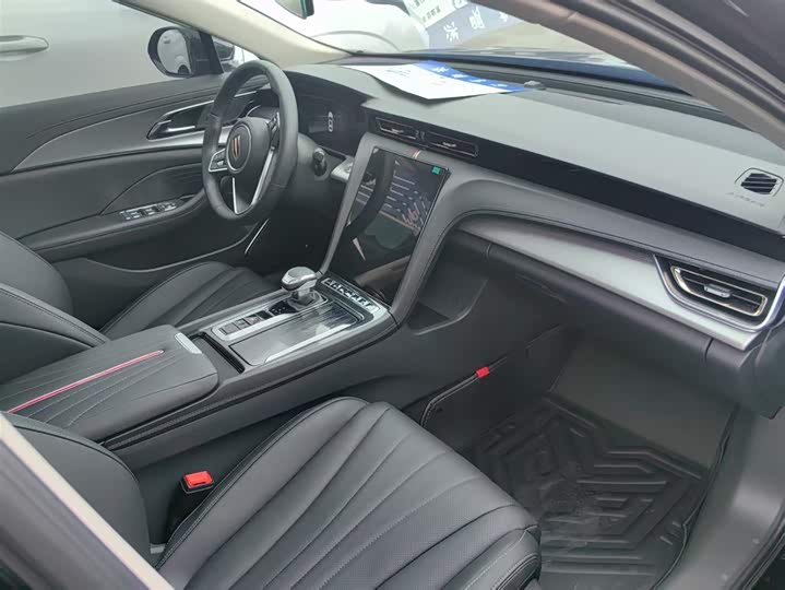 Фото 28 - Hongqi H5