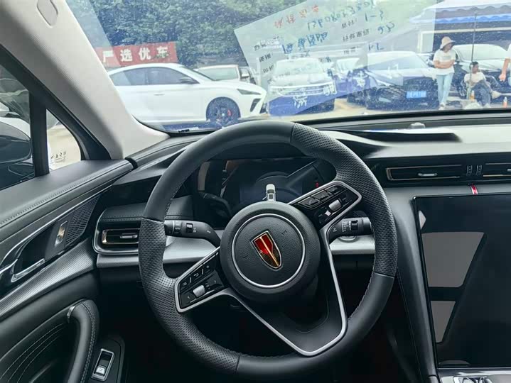 Фото 6 - Hongqi H5