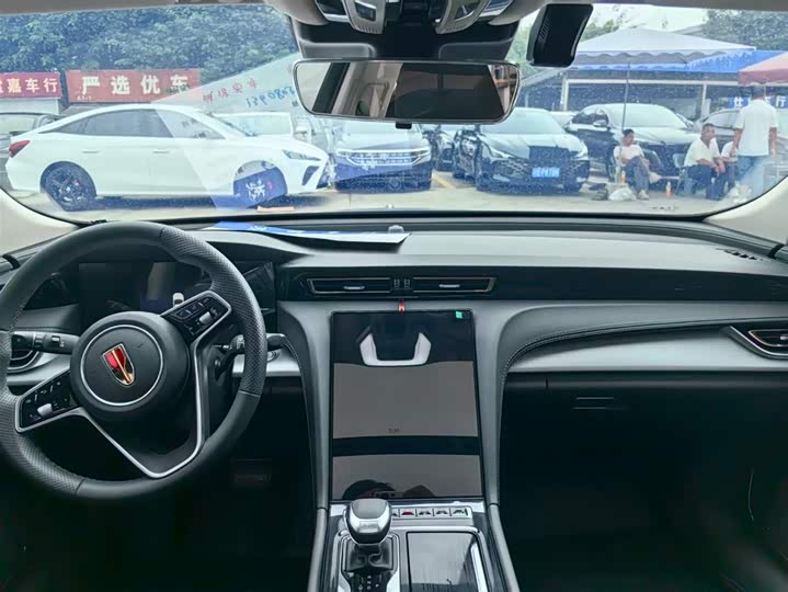 Фото 7 - Hongqi H5