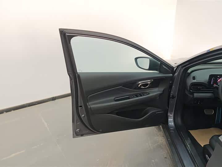 Фото 7 - GAC Trumpchi Empow R