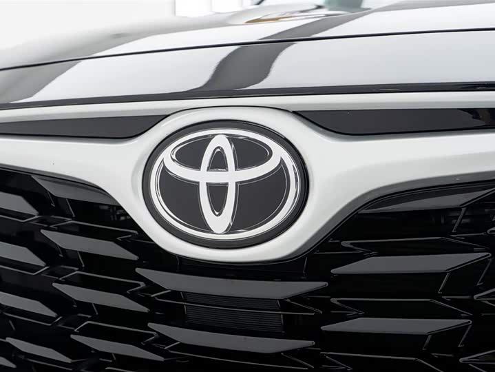 Фото 12 - Toyota Highlander