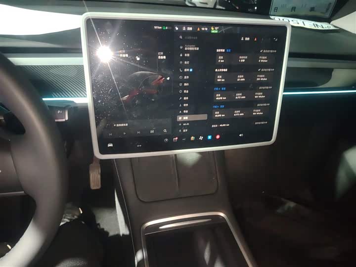 Фото 13 - Tesla Model Y