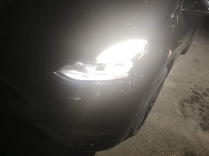 Фото 24 - Tesla Model Y