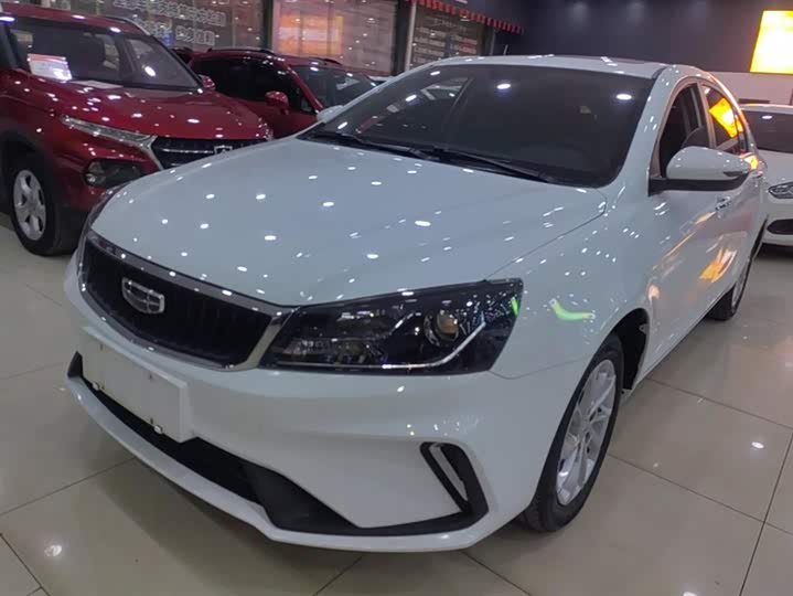 Фото 1 - Geely Emgrand