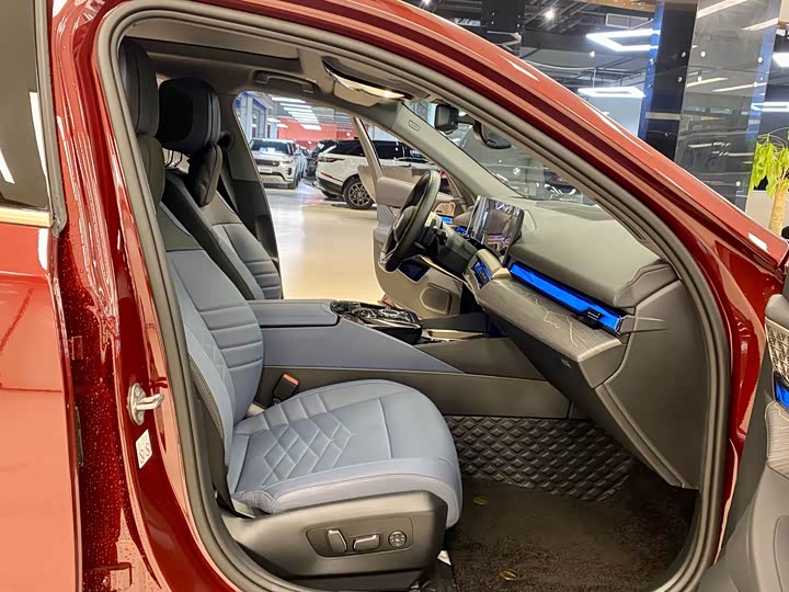 Фото 14 - BMW 5 Series