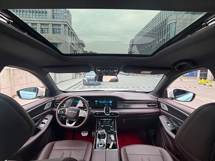 Фото 9 - Jetour X90