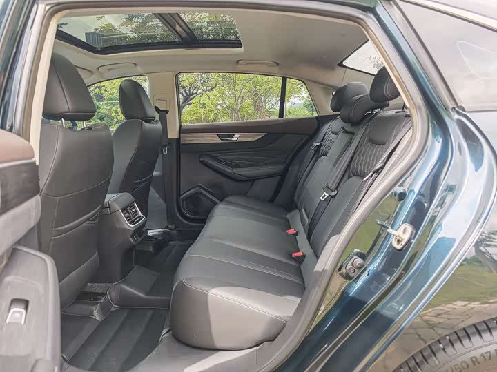 Фото 6 - Dongfeng Aeolus Yixuan Max