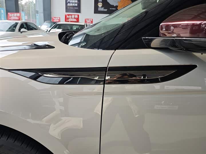 Фото 16 - Land Rover Range Rover Evoque L