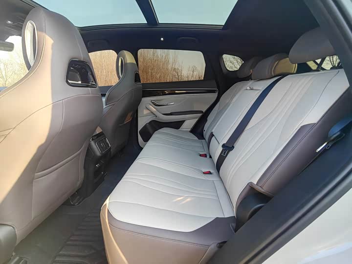 Фото 10 - BYD Song Plus Hybrid/EV