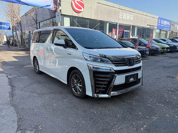 Фото 3 - Toyota Vellfire