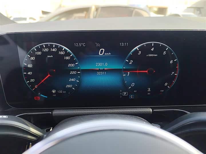 Фото 12 - Mercedes-Benz GLA-Class