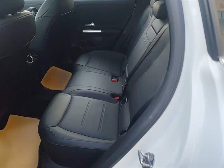 Фото 17 - Mercedes-Benz GLA-Class