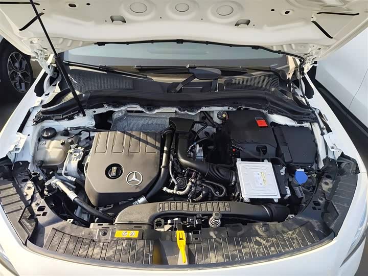 Фото 20 - Mercedes-Benz GLA-Class