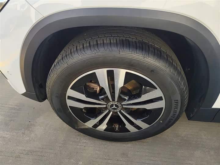 Фото 23 - Mercedes-Benz GLA-Class