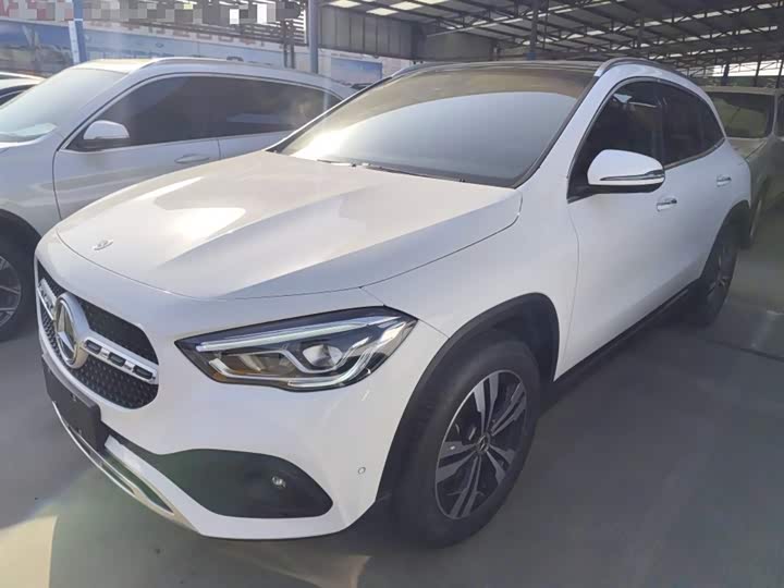 Фото 5 - Mercedes-Benz GLA-Class