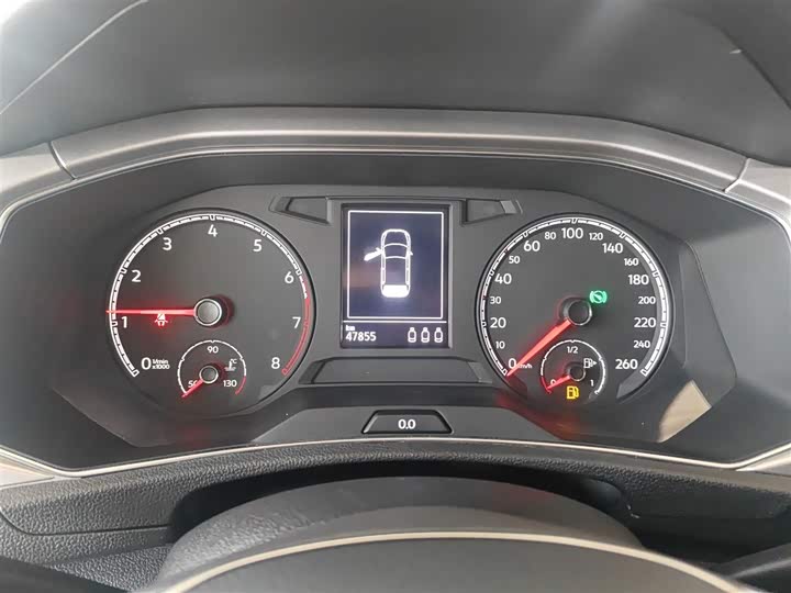 Фото 12 - Volkswagen T-Roc