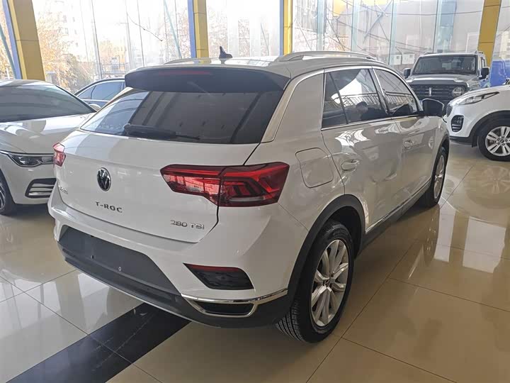 Фото 7 - Volkswagen T-Roc