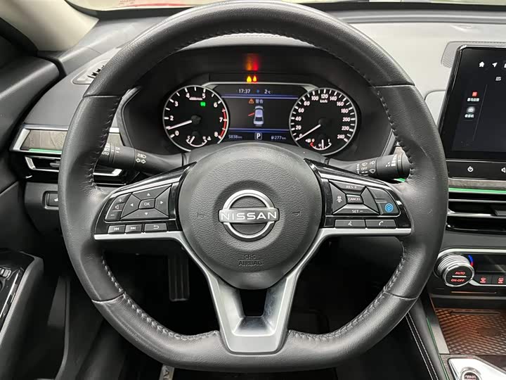 Фото 4 - Nissan Teana