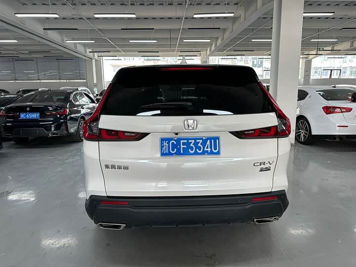 Фото 8 - Honda CR-V