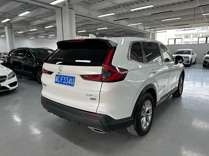 Фото 9 - Honda CR-V