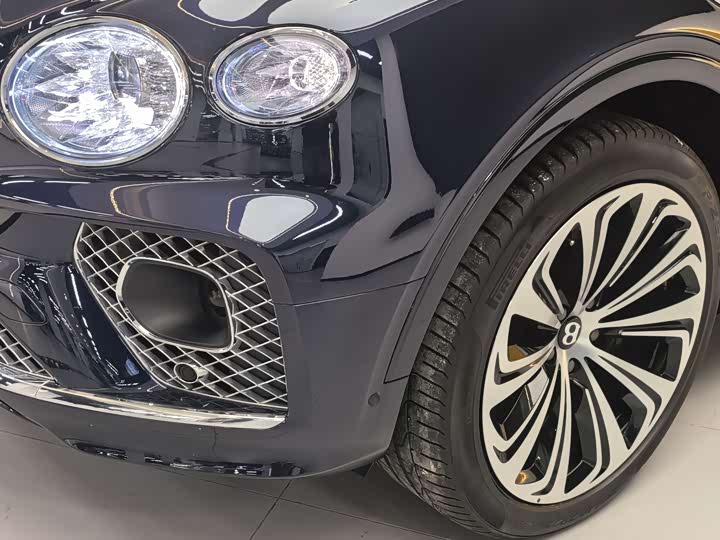 Фото 8 - Bentley Bentayga
