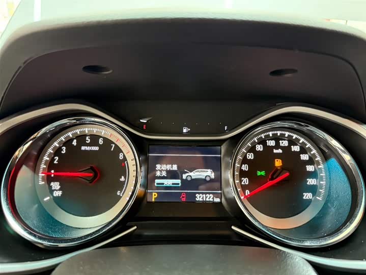 Фото 10 - Chevrolet Orlando