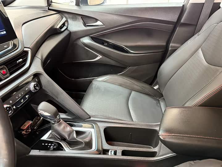 Фото 13 - Chevrolet Orlando