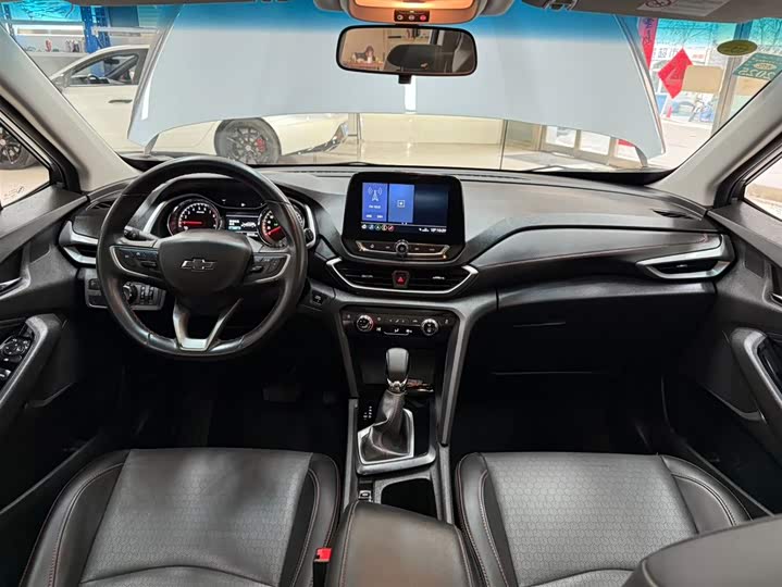 Фото 19 - Chevrolet Orlando