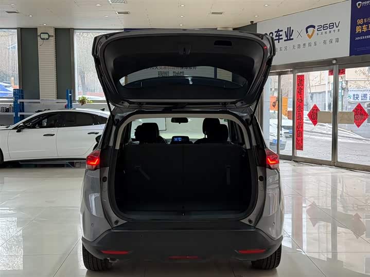 Фото 25 - Chevrolet Orlando