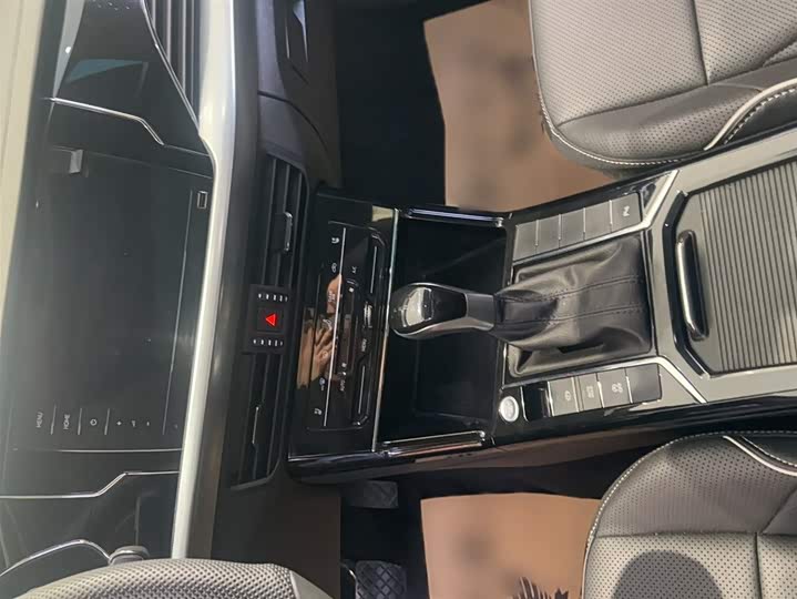 Фото 9 - Volkswagen Passat