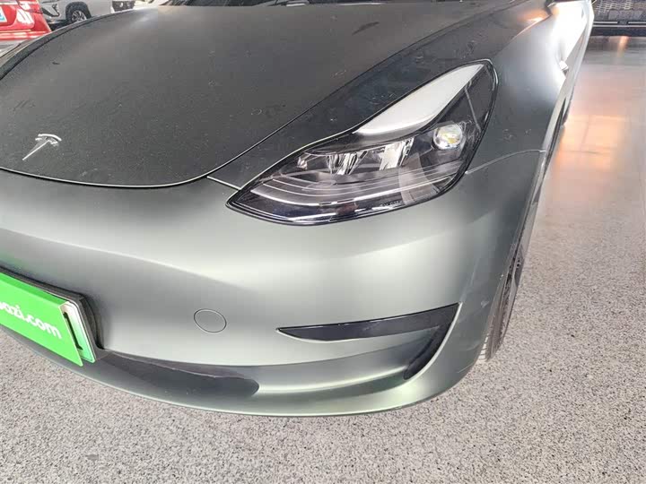 Фото 24 - Tesla Model 3