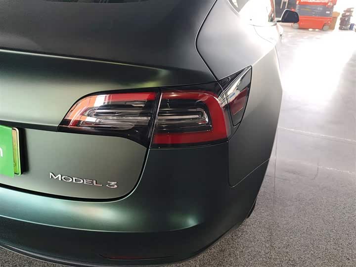 Фото 8 - Tesla Model 3