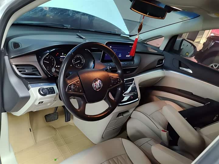 Фото 10 - Buick GL8 ES