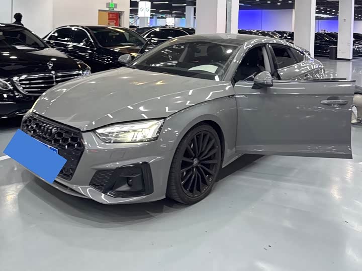 Фото 1 - Audi A5