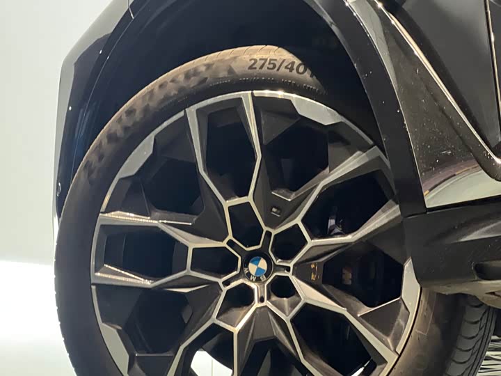 Фото 13 - BMW X7