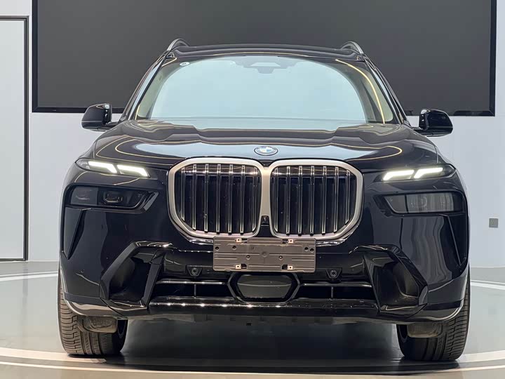 Фото 2 - BMW X7