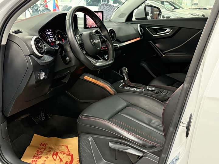 Фото 5 - Audi Q2L