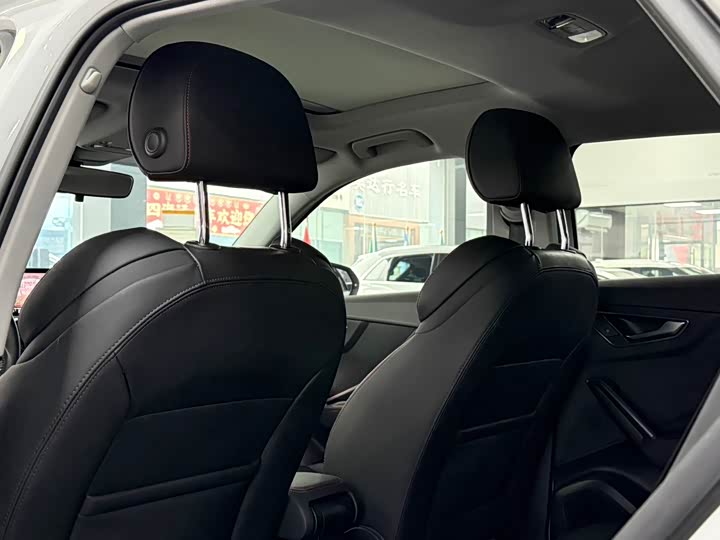 Фото 8 - Audi Q2L