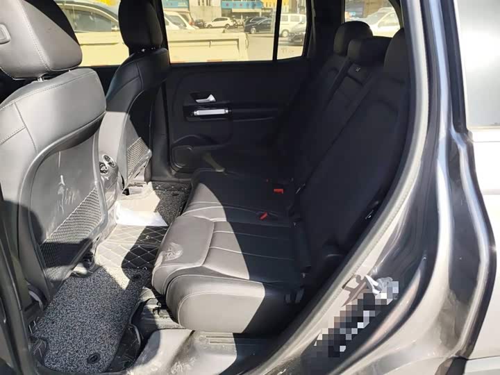 Фото 15 - Mercedes-Benz GLB-Class