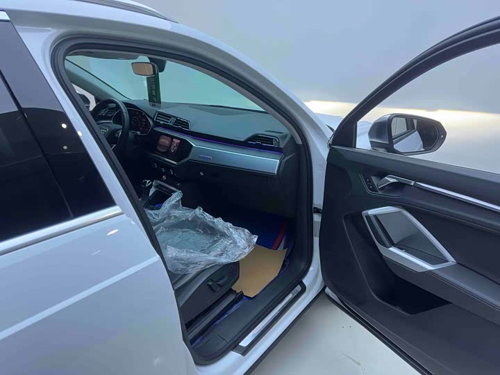 Фото 11 - Audi Q3