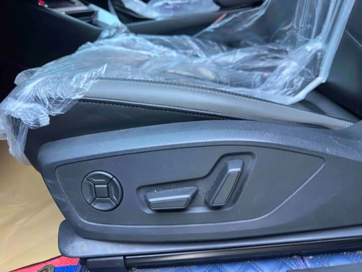 Фото 20 - Audi Q3