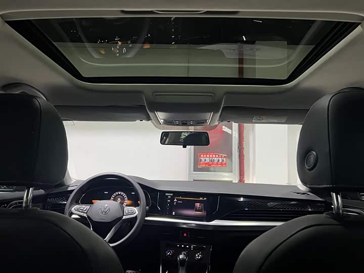 Фото 11 - Volkswagen Passat