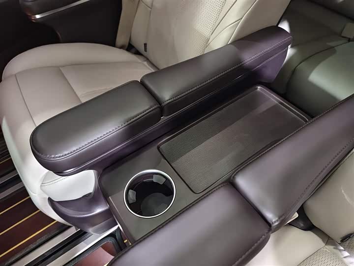 Фото 22 - GAC Trumpchi M8