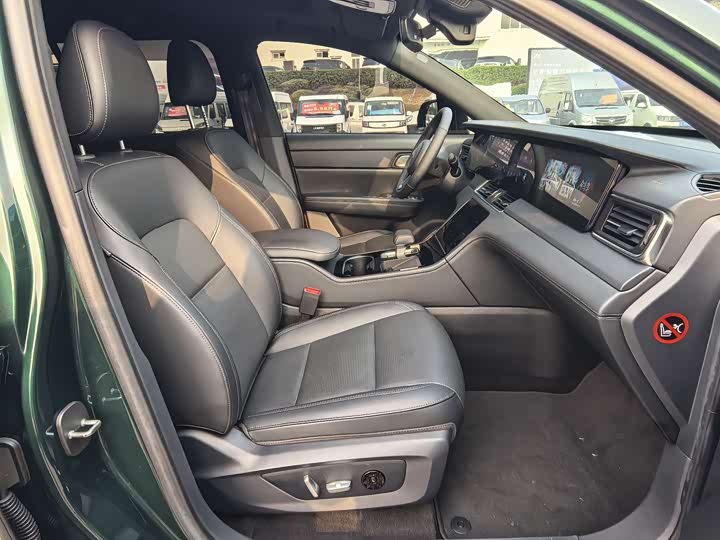 Фото 18 - LiXiang One