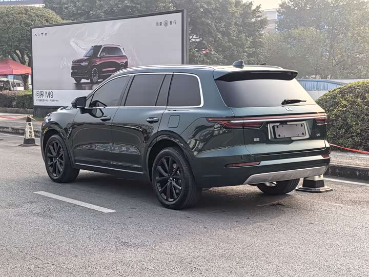 Фото 3 - LiXiang One