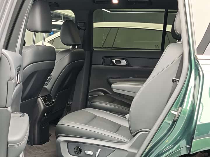 Фото 6 - LiXiang One