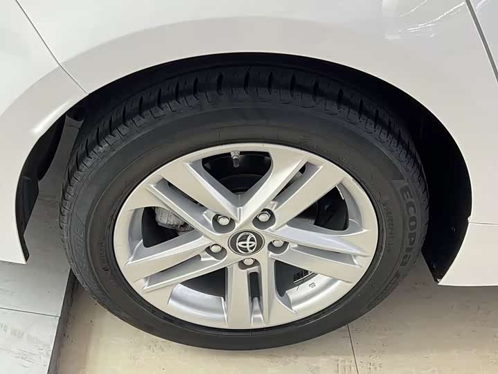 Фото 20 - Toyota Levin