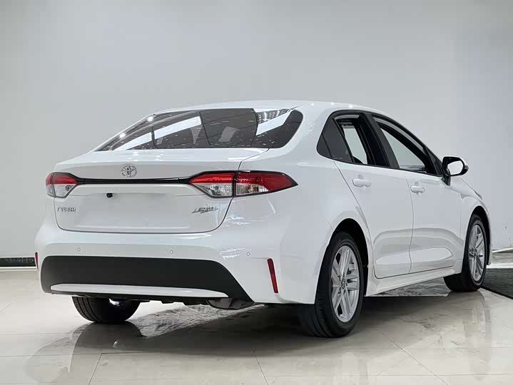 Фото 4 - Toyota Levin