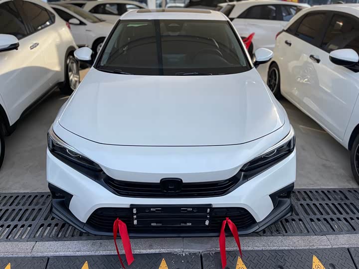 Фото 2 - Honda Civic