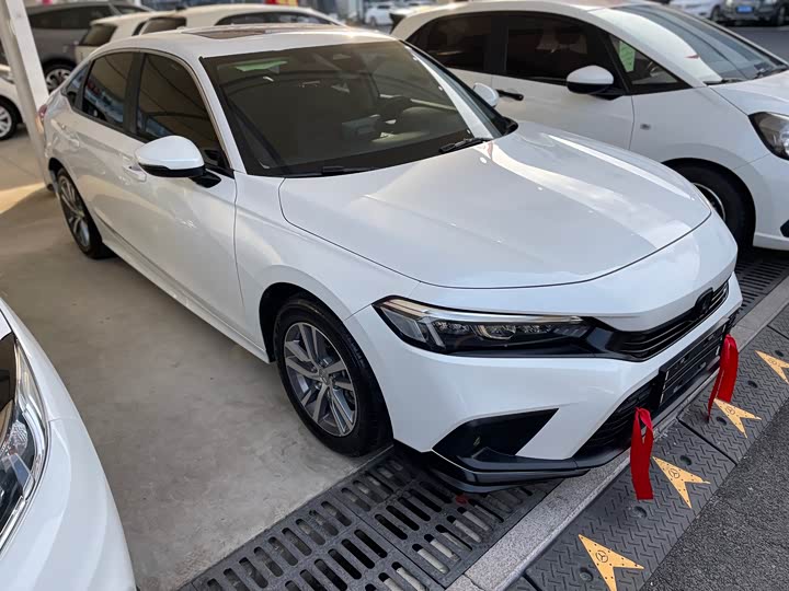 Фото 3 - Honda Civic